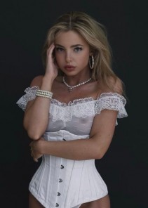 Фото проститутки Оля №4 в городе Фурманов