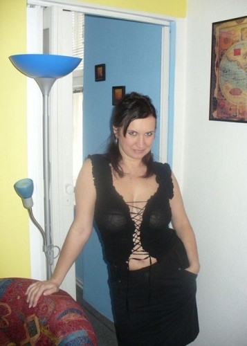 Виктория, Г. Фурманов